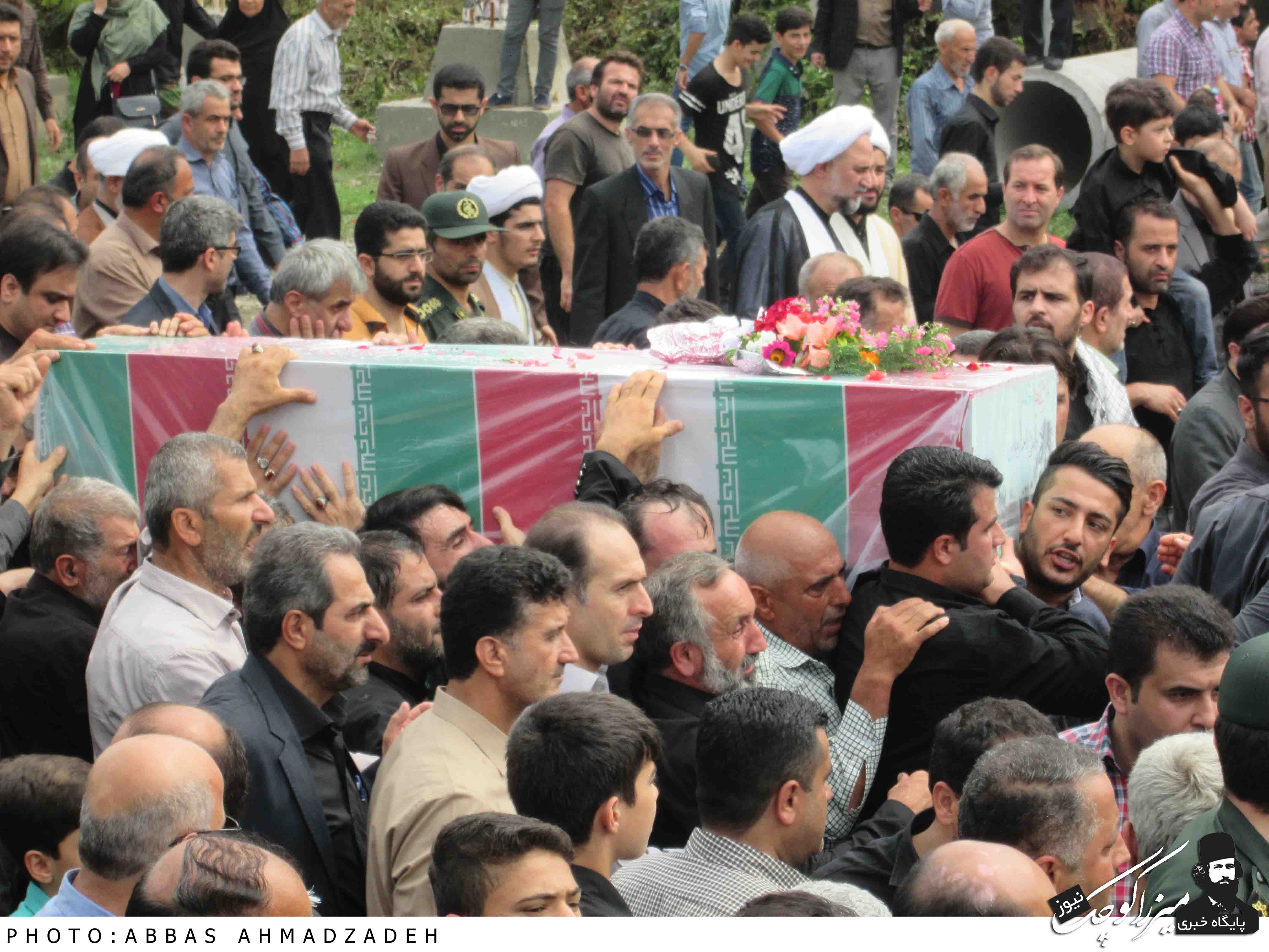 مراسم تشییع و تدفین شهدای گمنام شهر گوراب زرمیخ