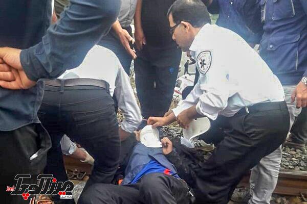 حادثه در ریل قطار پلیس راه سراوان به سنگر